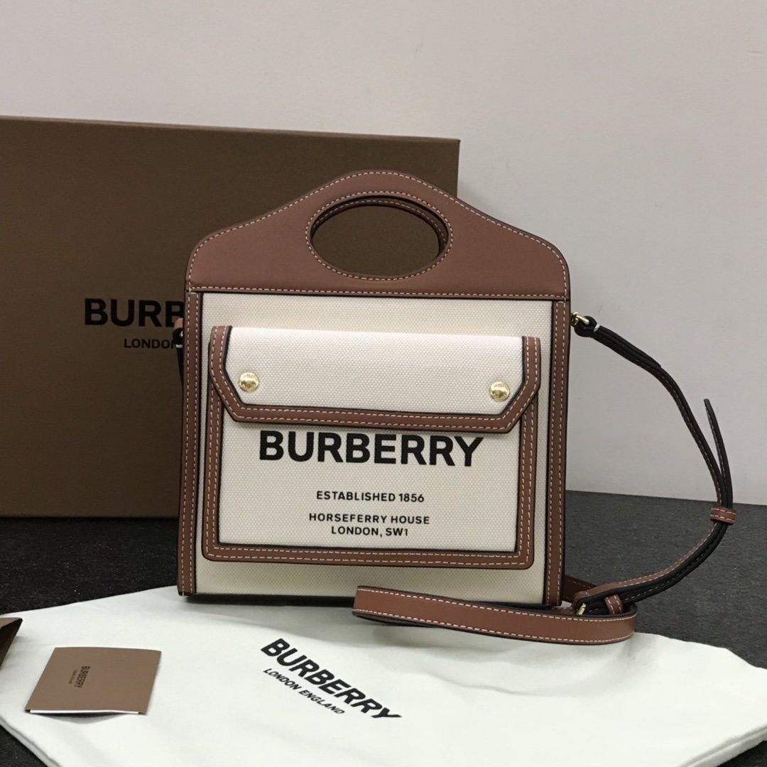 Burberry_Pocket_Bag-23.5